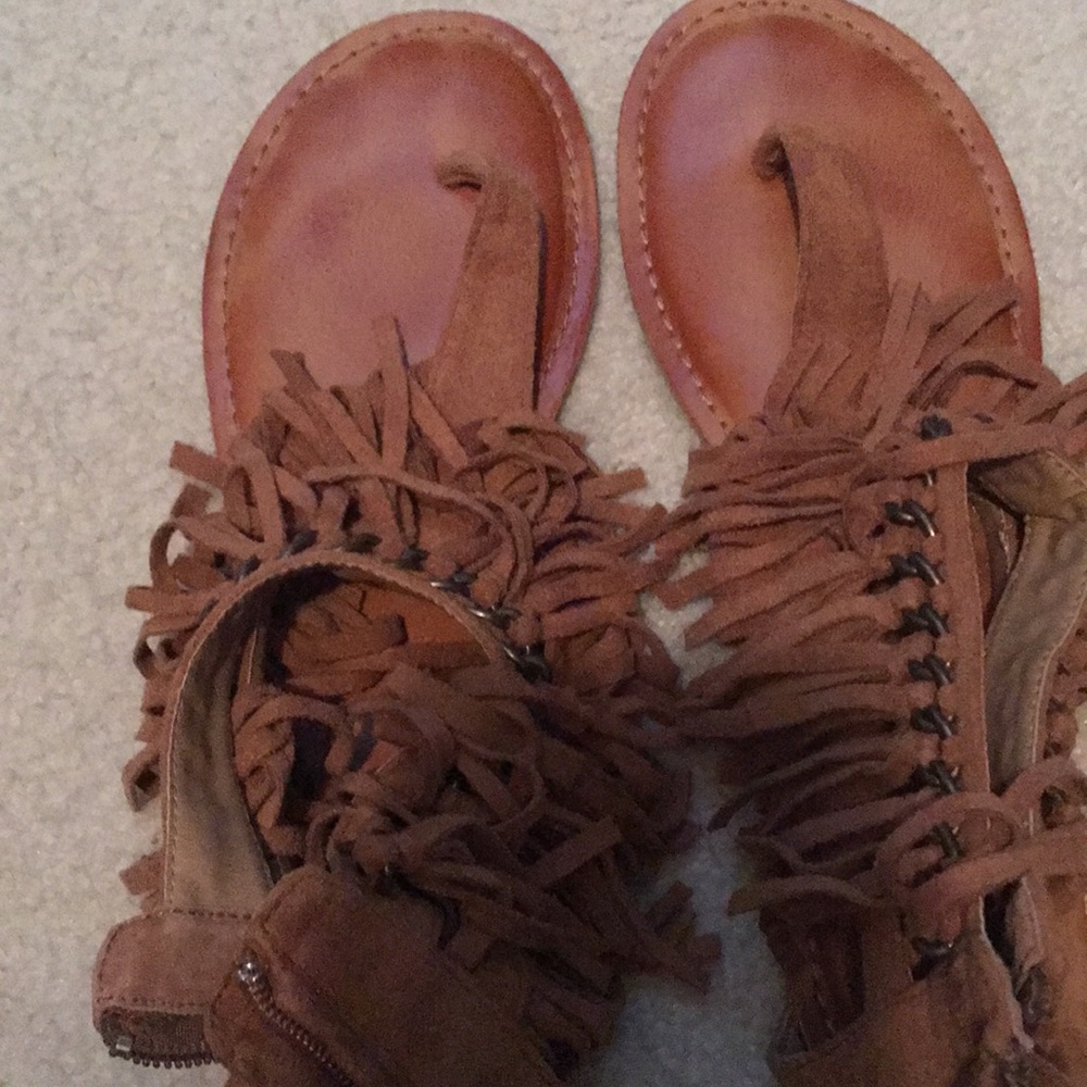 Sandal